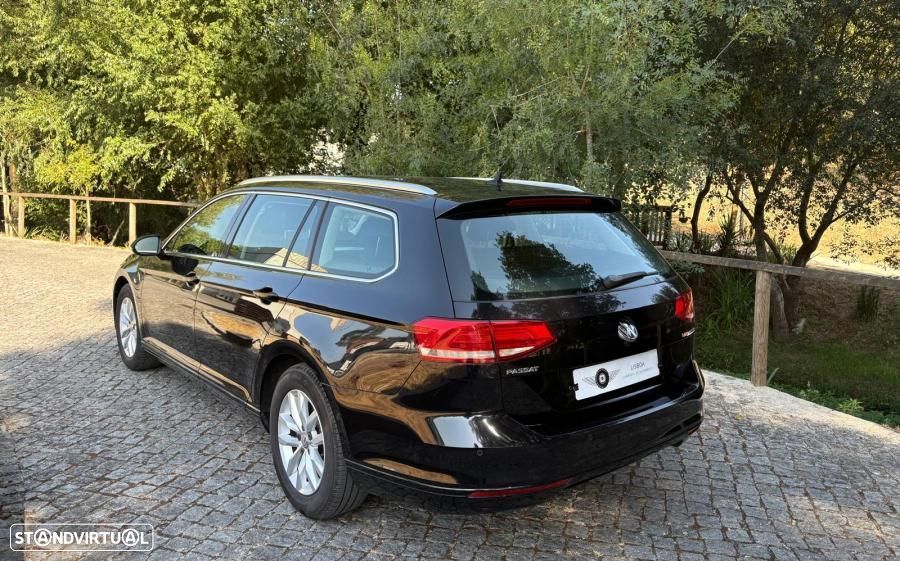 VW Passat Variant 1.6 TDI BlueMotion - 15