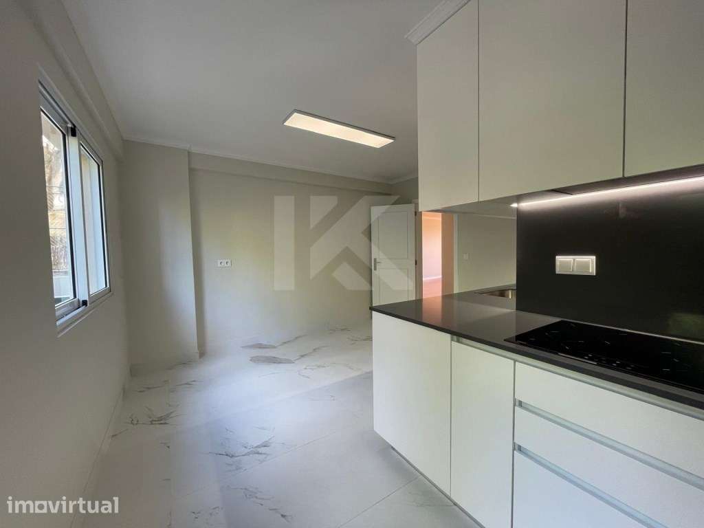 Apartamento T3 com jardim e amplas varandas - Grande imagem: 2/31