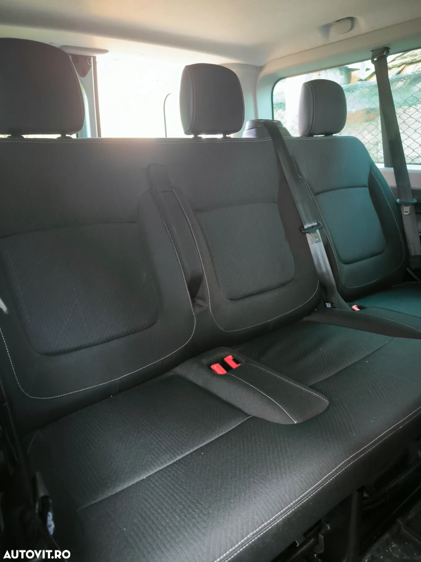 Renault Trafic Combi 2.0 Blue dCi 150 S&S L2 8+1 Zen - 8
