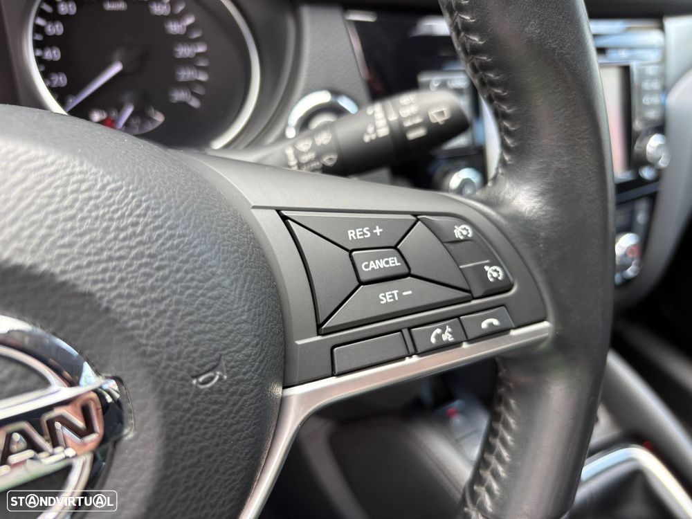 Nissan Qashqai 1.2 DIG-T N-Connecta RS+PS 18 - 15