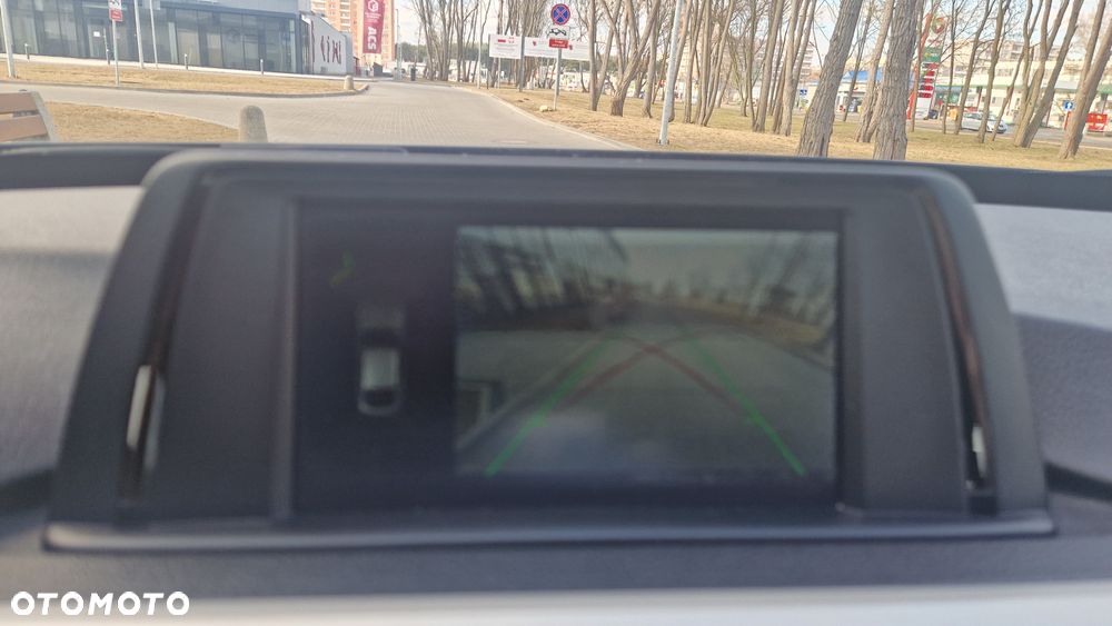 BMW 3GT 320i GPF Business Edition - 17