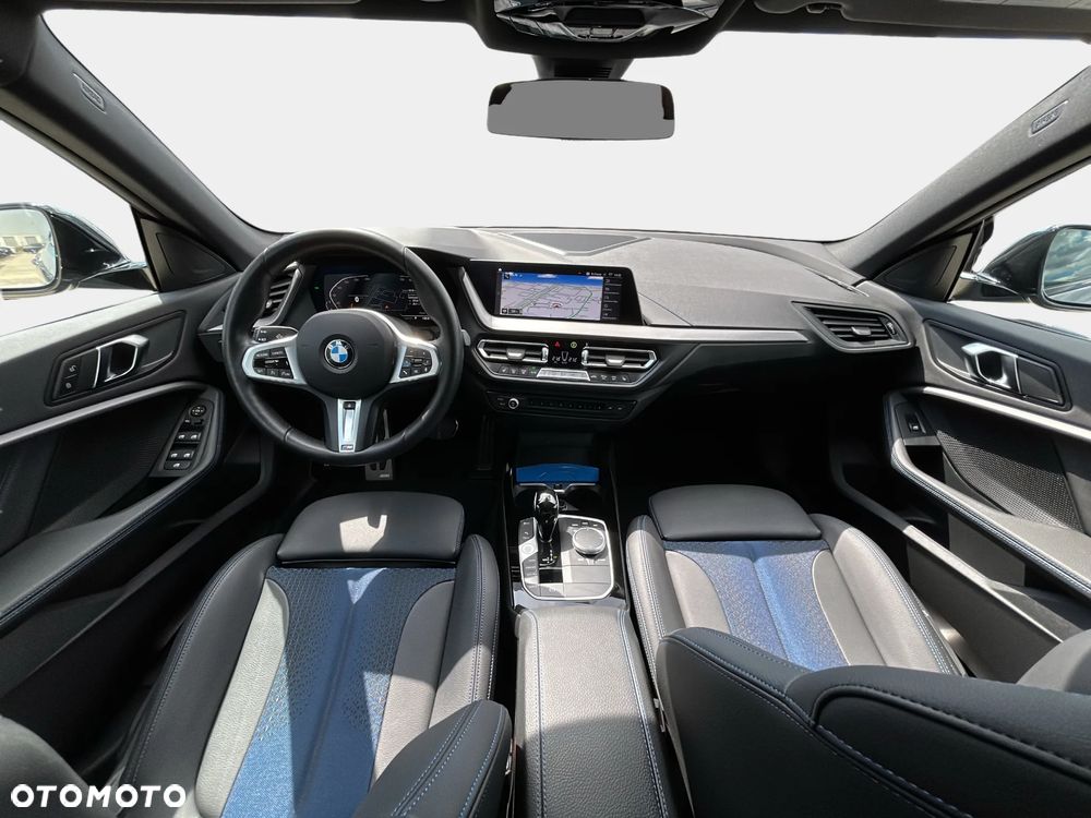 BMW Seria 2 218i - 11