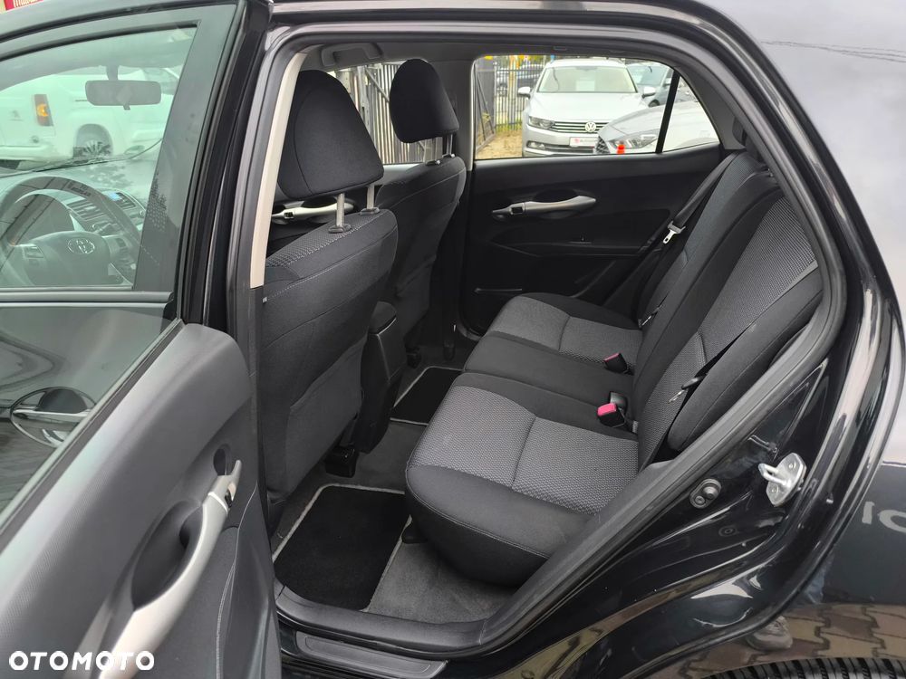Toyota Auris 1.6 Sprint - 12