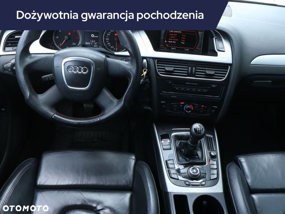 Audi A4 Limousine - 9