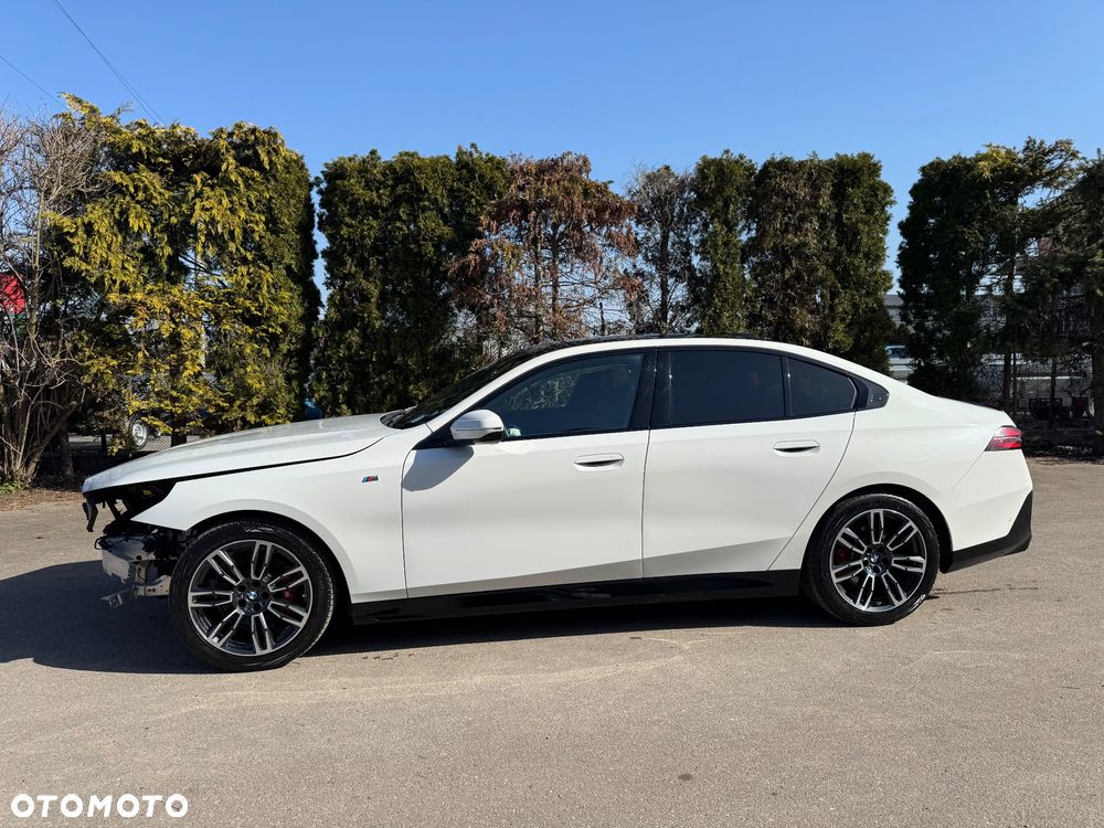 BMW Seria 5 - 32