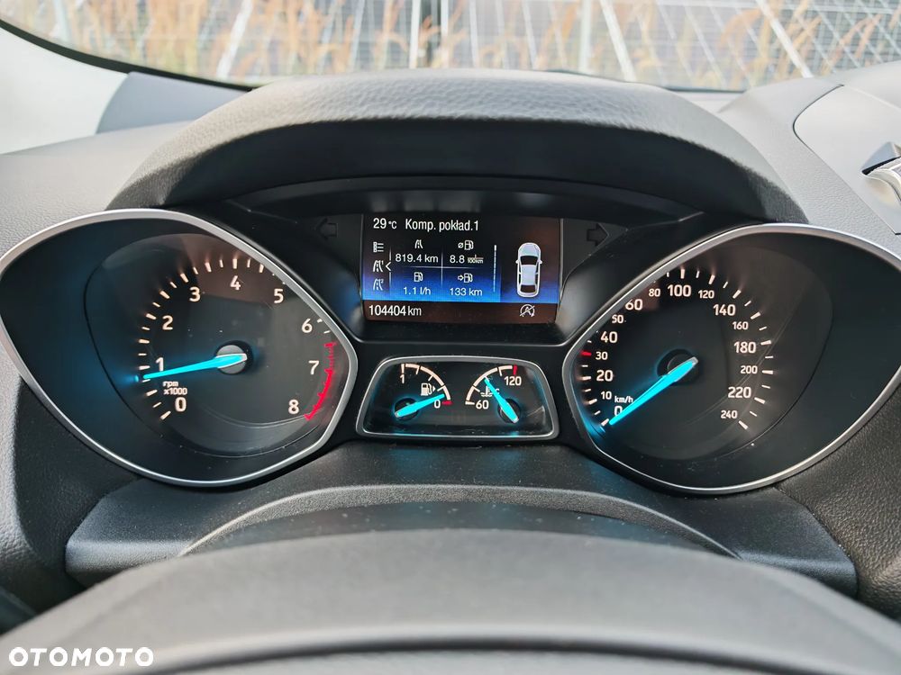 Ford Kuga 1.5 EcoBoost 2x4 Titanium - 18