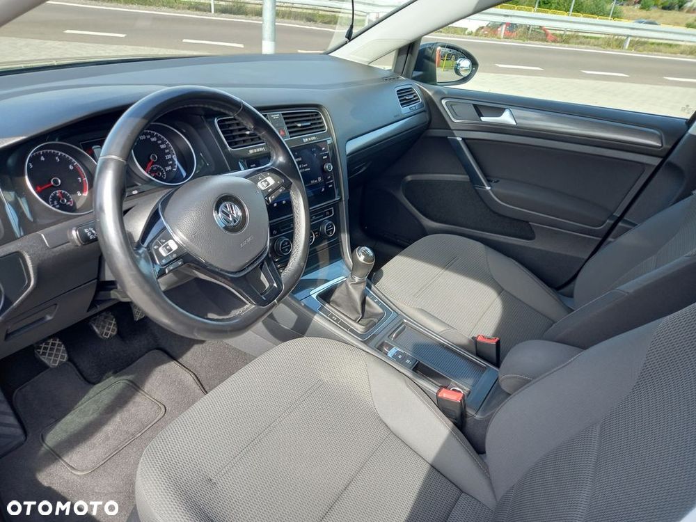 Volkswagen Golf 1.5 TSI BMT Comfortline - 15