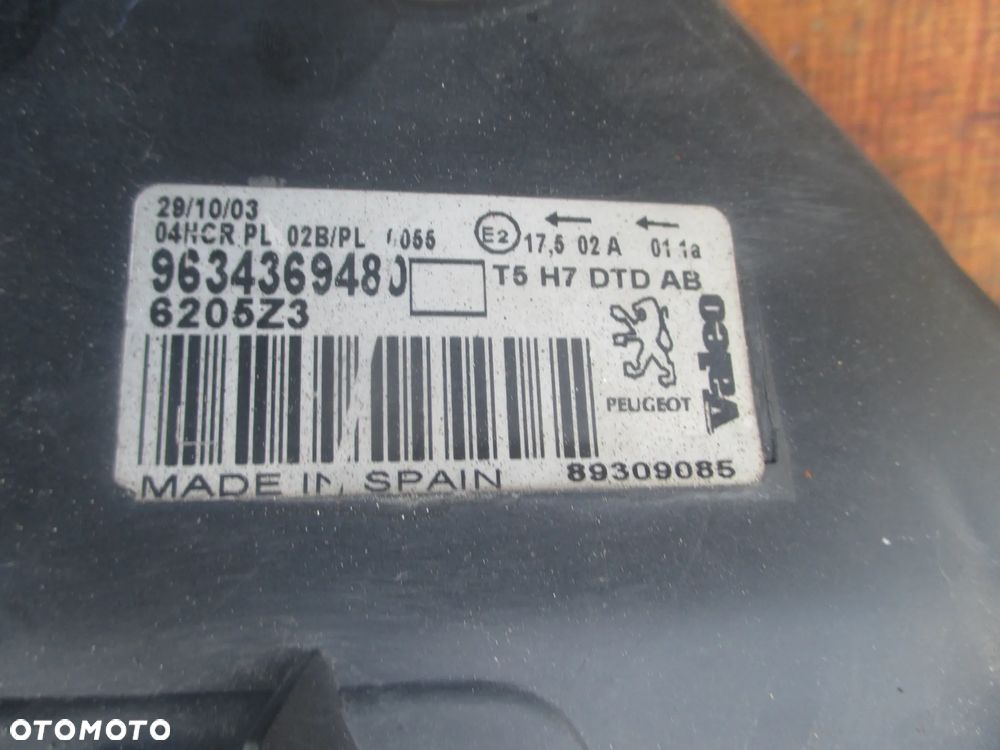 lampa Peugeot 307 halogen Valeo Europa - 9