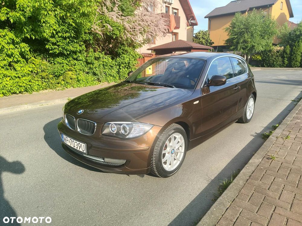 BMW Seria 1 118d DPF - 4