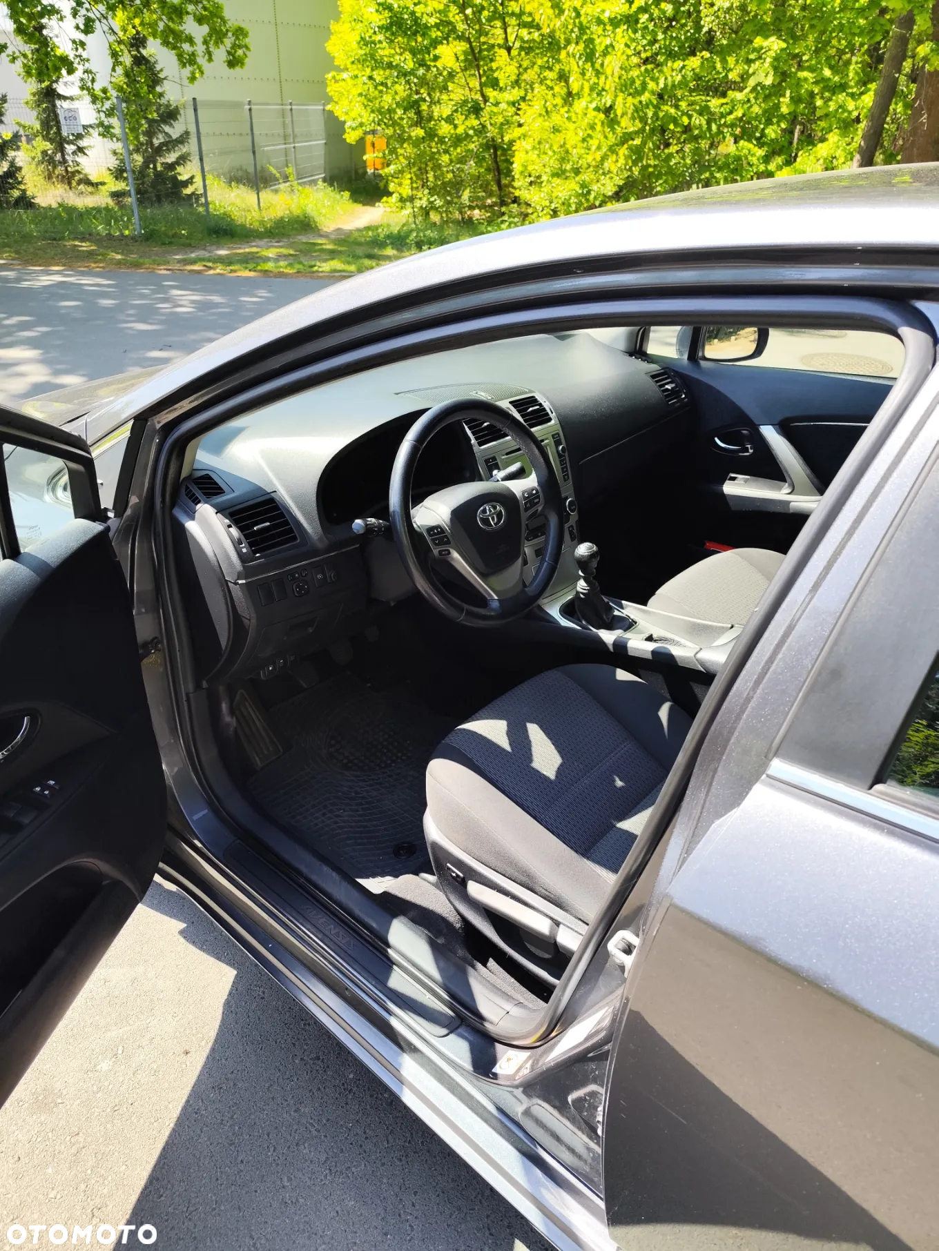 Toyota Avensis 2.0 Premium - 5