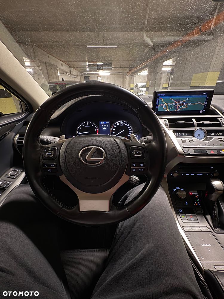 Lexus NX 300 Business Edition AWD - 8