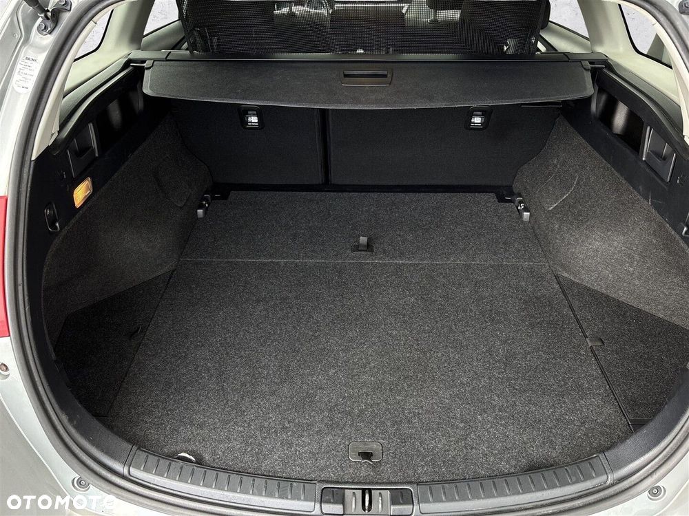 Toyota Auris 1.6 Premium - 9