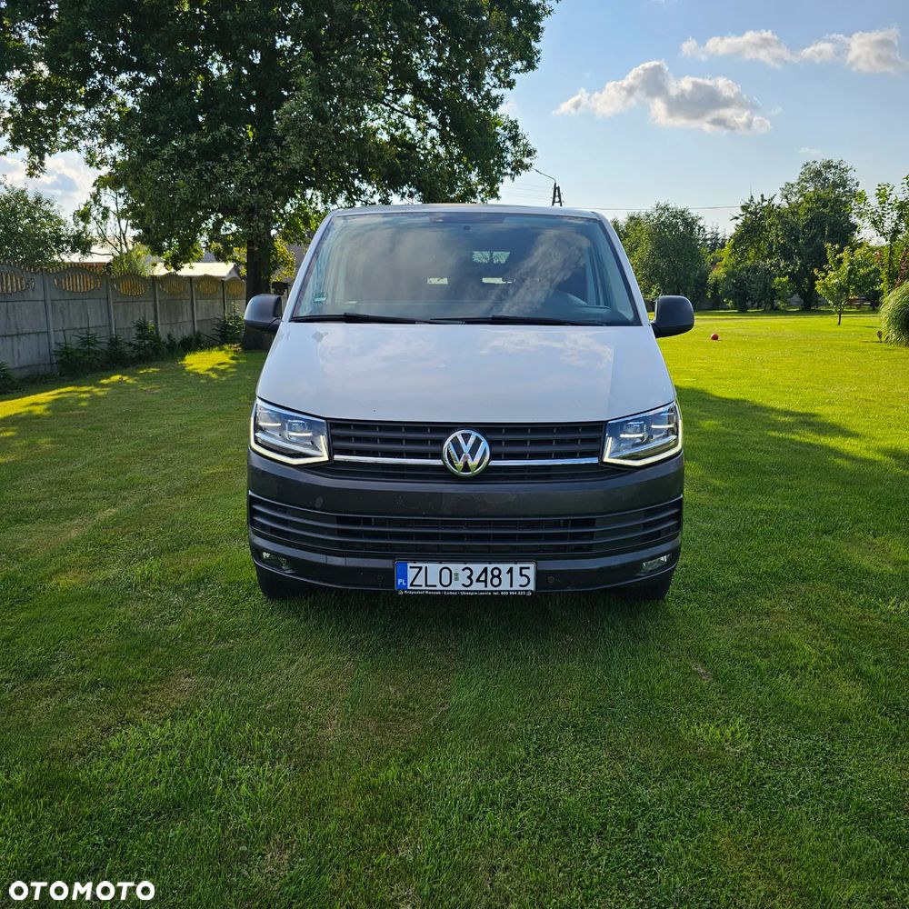 Volkswagen Transporter - 1