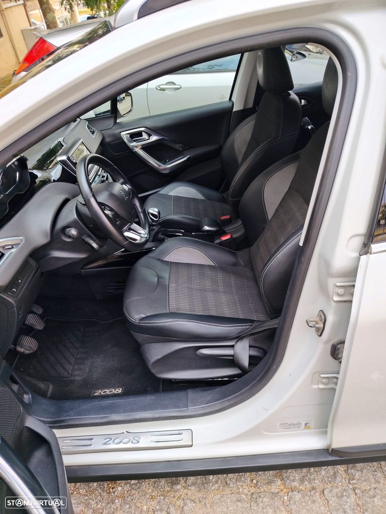 Peugeot 2008 1.6 BlueHDi Allure - 6