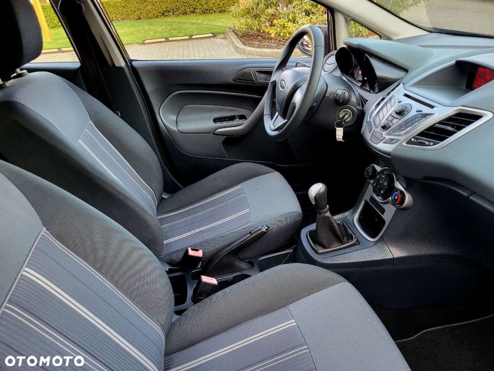Ford Fiesta - 7