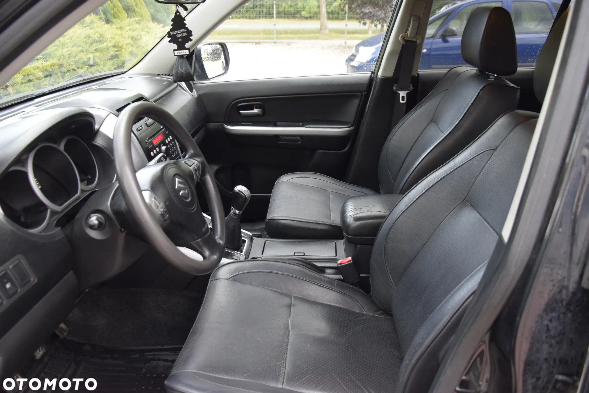 Suzuki Grand Vitara 2.4 Premium - 15