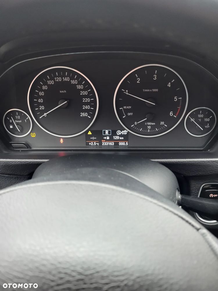 BMW Seria 3 318d Edition Luxury Line Purity - 8