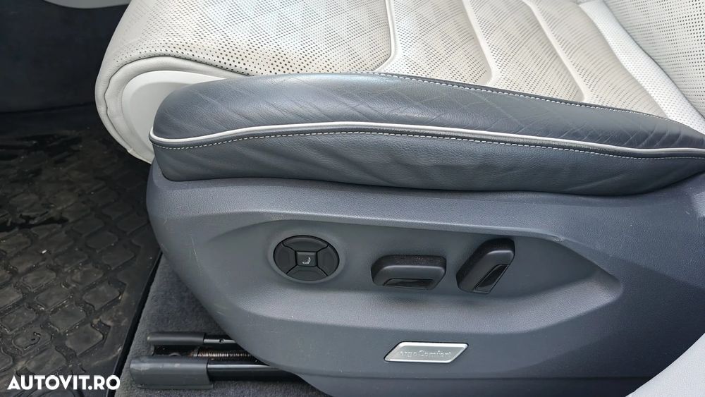 Volkswagen Touareg 3.0 V6 TDI 4Motion DPF Automatik Elegance - 12