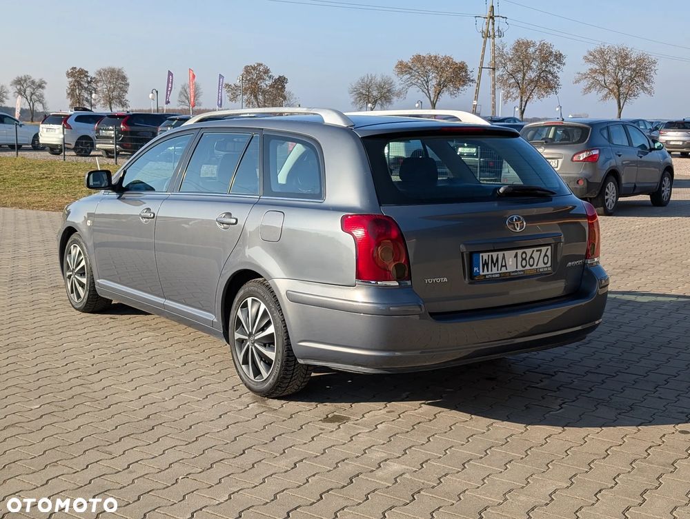Toyota Avensis 1.8 VVT-i Edition - 11