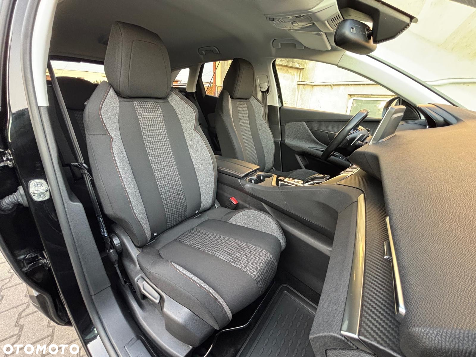 Peugeot 3008 1.2 PureTech Active S&S EAT6 - 29