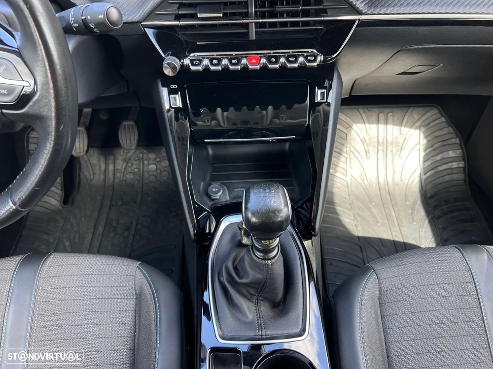 Peugeot 2008 1.2 PureTech Allure - 16