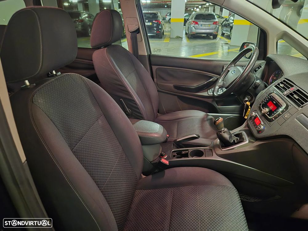 Ford C-Max 1.6 TDCi Titanium - 35