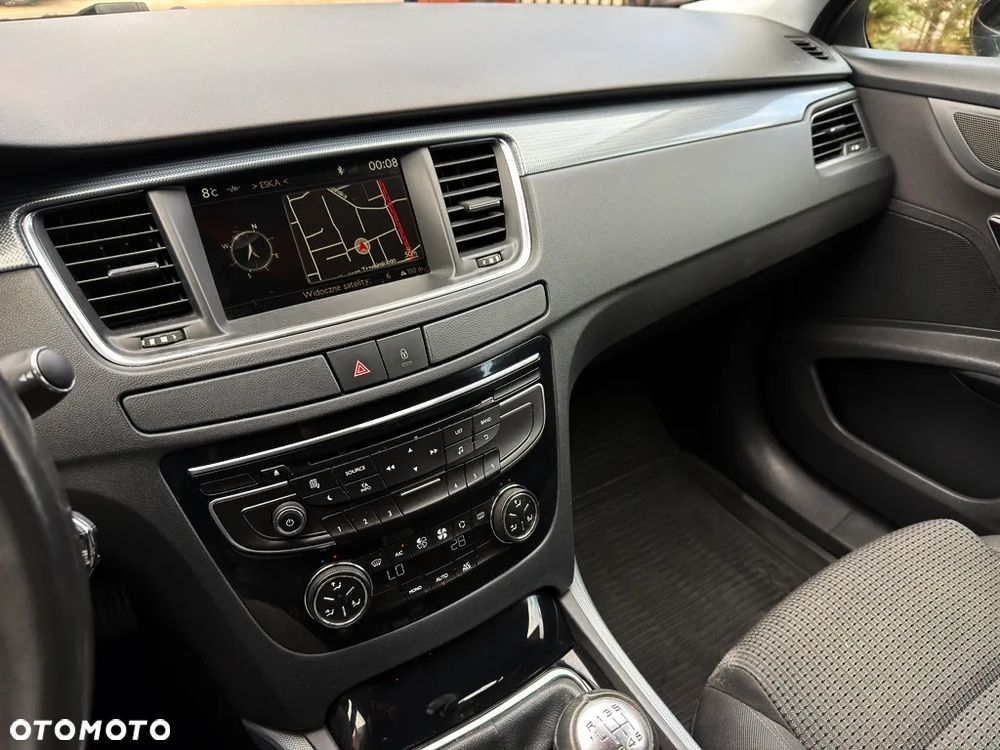 Peugeot 508 1.6 T Allure - 25