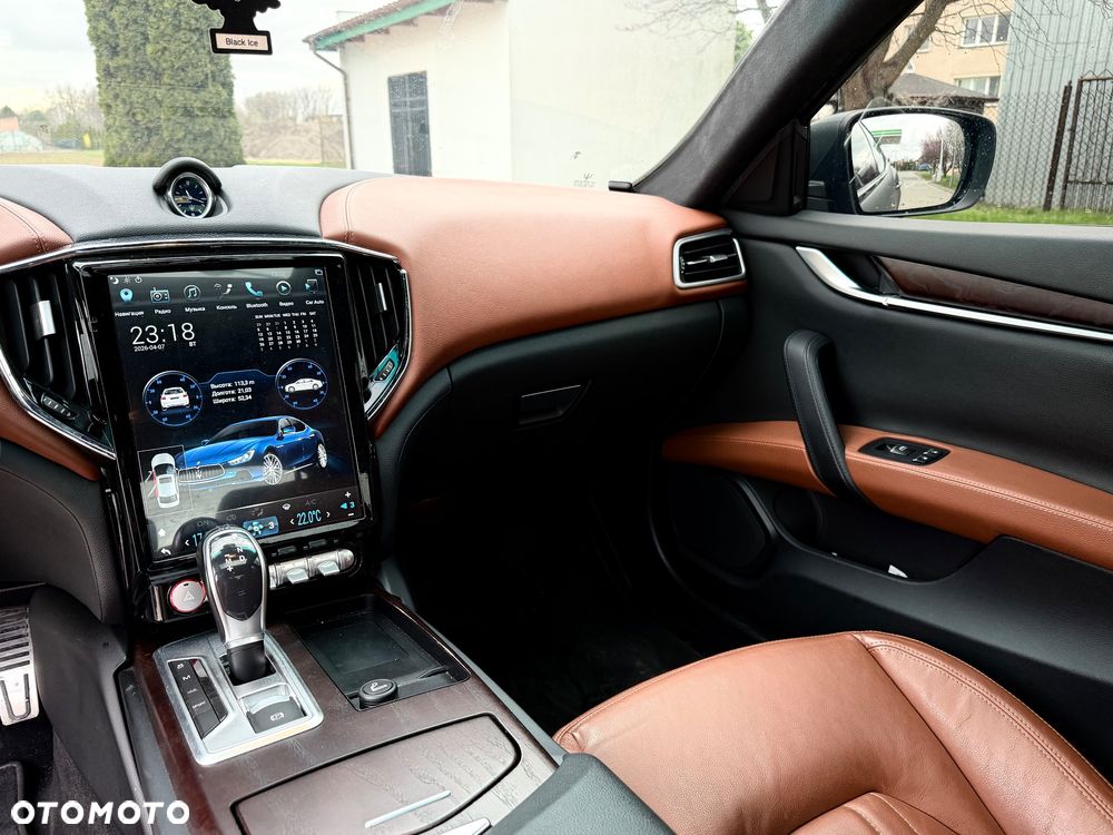 Maserati Ghibli S - 13