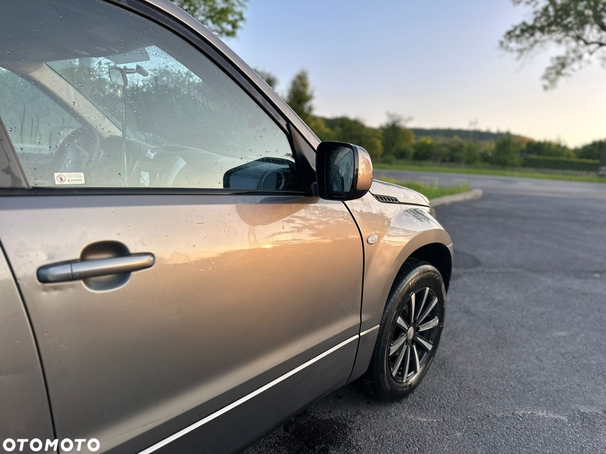 Suzuki Grand Vitara 2.0 - 4