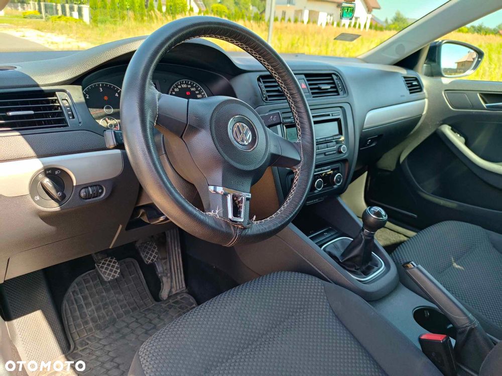 Volkswagen Jetta 1.6 TDI DPF Comfortline - 6