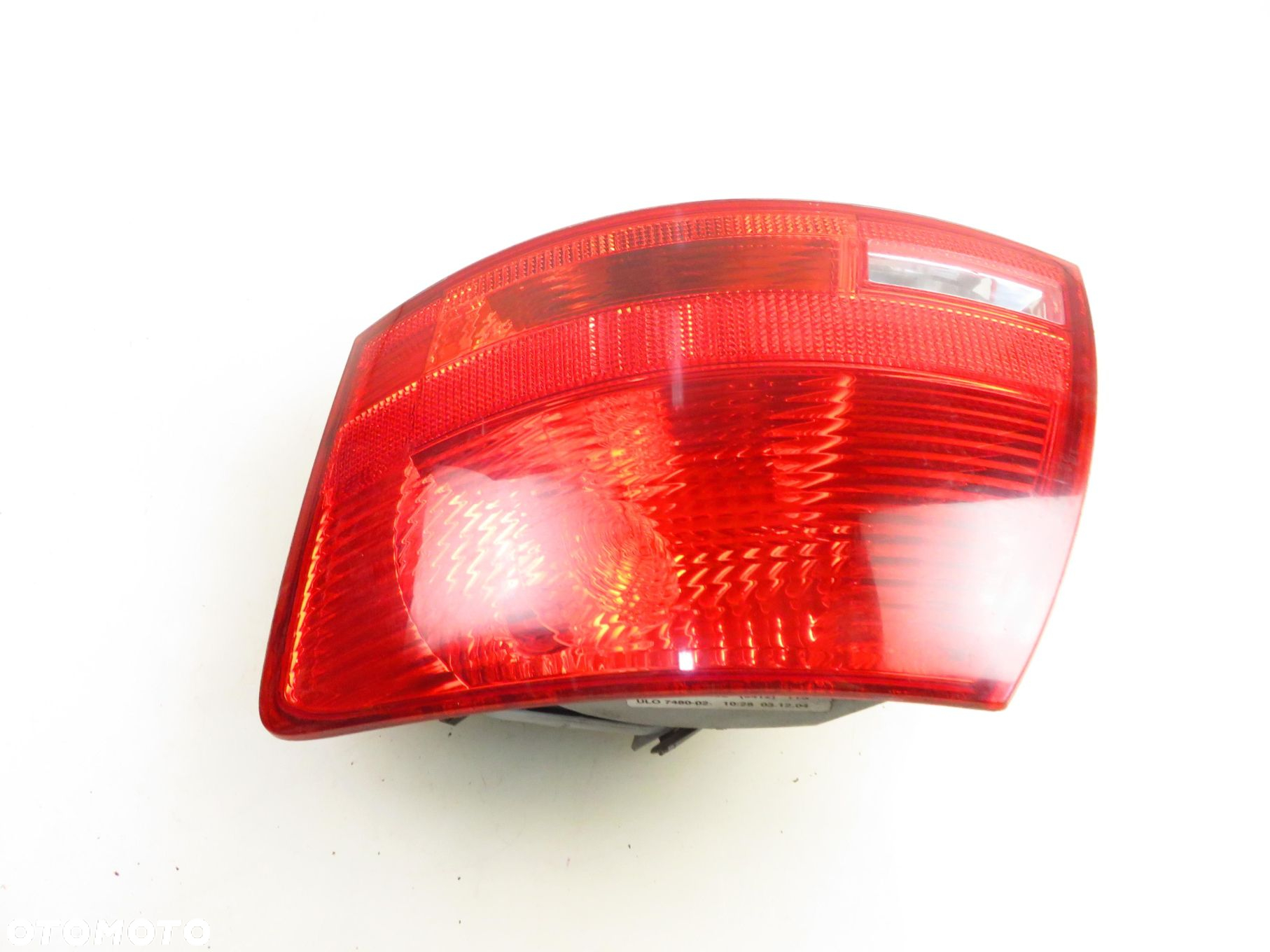 LAMPA PRAWA TYLNA AUDI A4 B7 Avant 8E9945096C - 3
