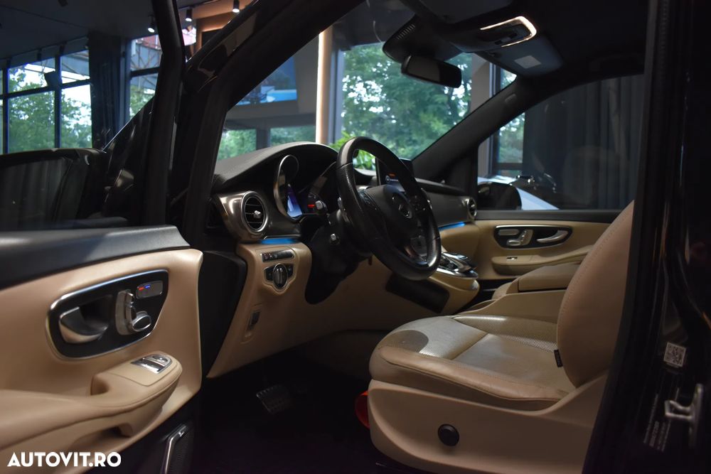 Mercedes-Benz V - 8