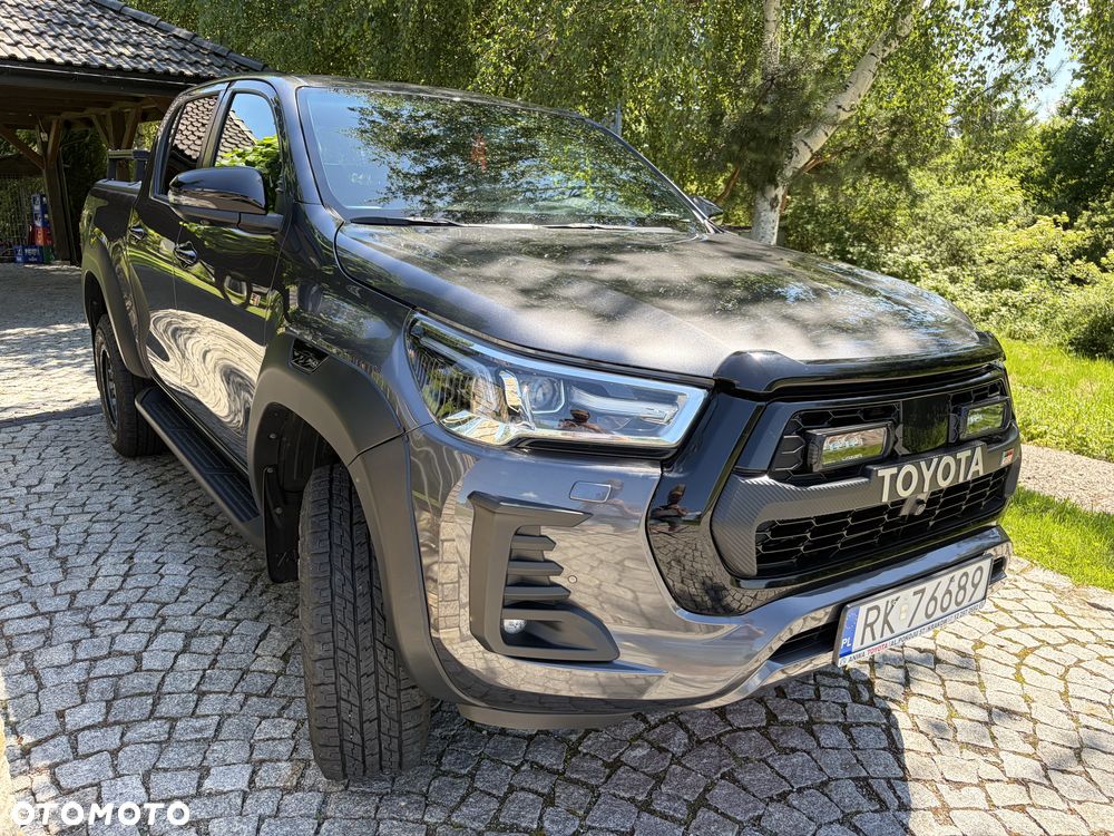 Toyota Hilux 2.8 D-4D Double Cab GR Sport 4x4 - 2
