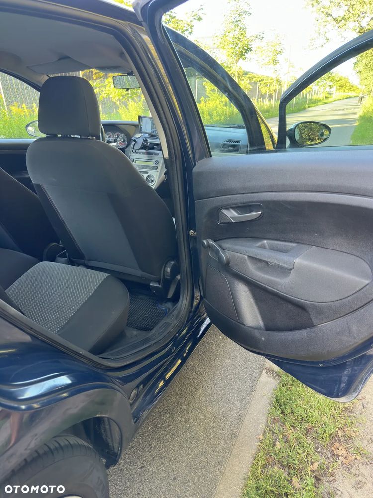 Fiat Grande Punto - 9