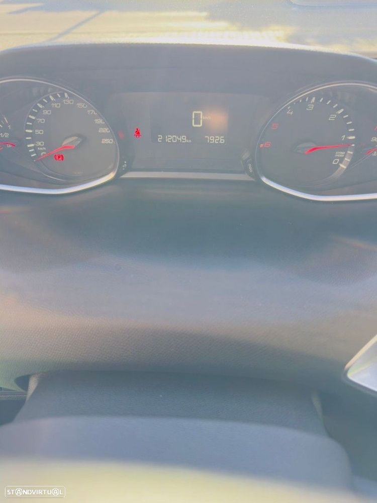 Peugeot 308 SW 1.6 BlueHDi Allure - 23