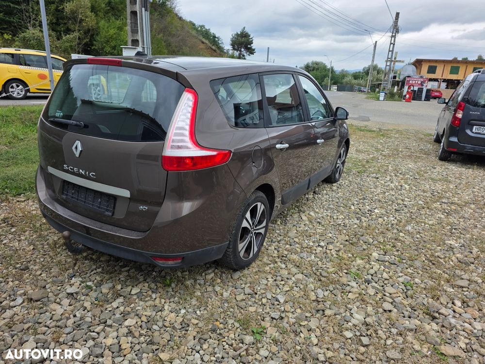 Renault Grand Scenic 1.9 dCi FAP Dynamique - 4