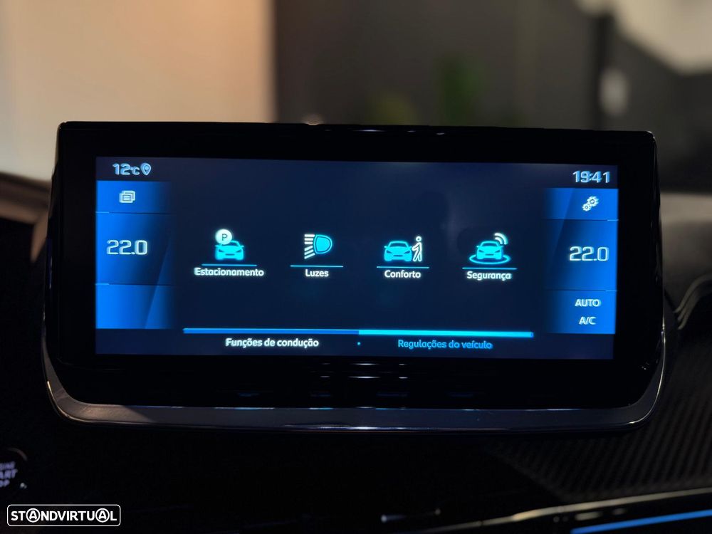 Peugeot 208 PureTech 100 GT Pack - 19
