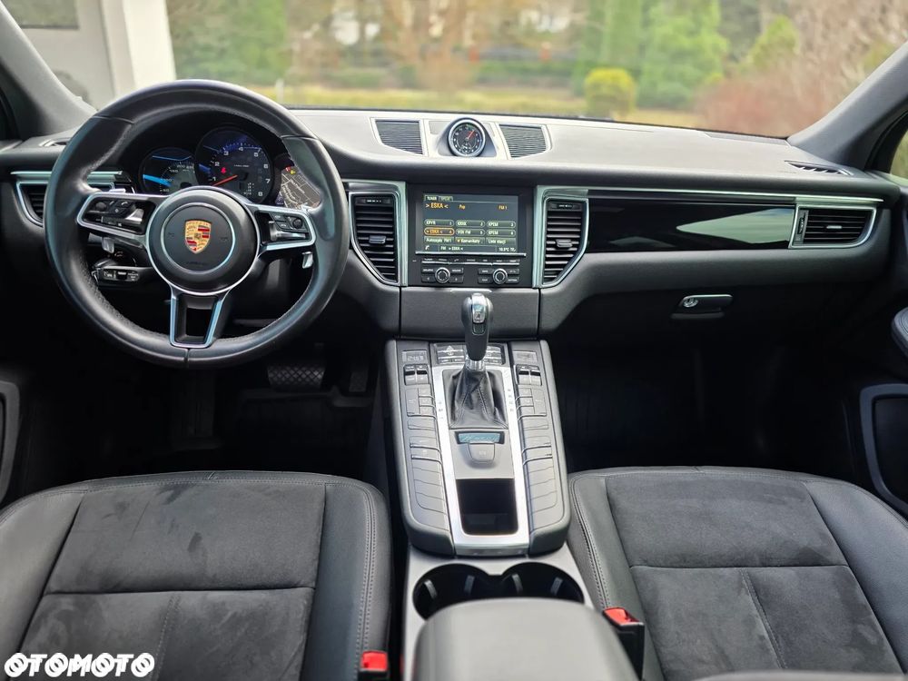 Porsche Macan S - 18