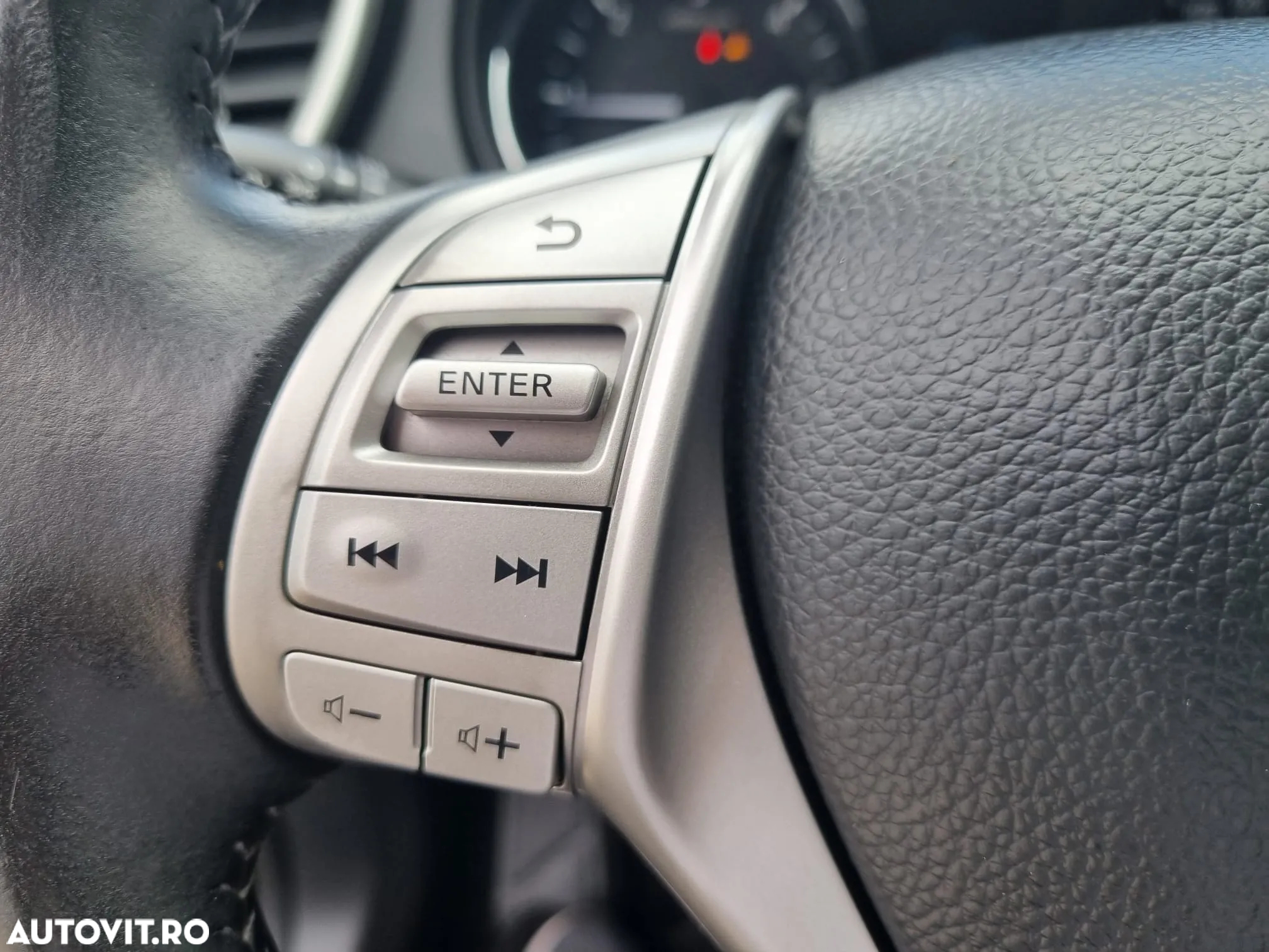 Nissan Qashqai 1.5 DCI N-Connecta - 15