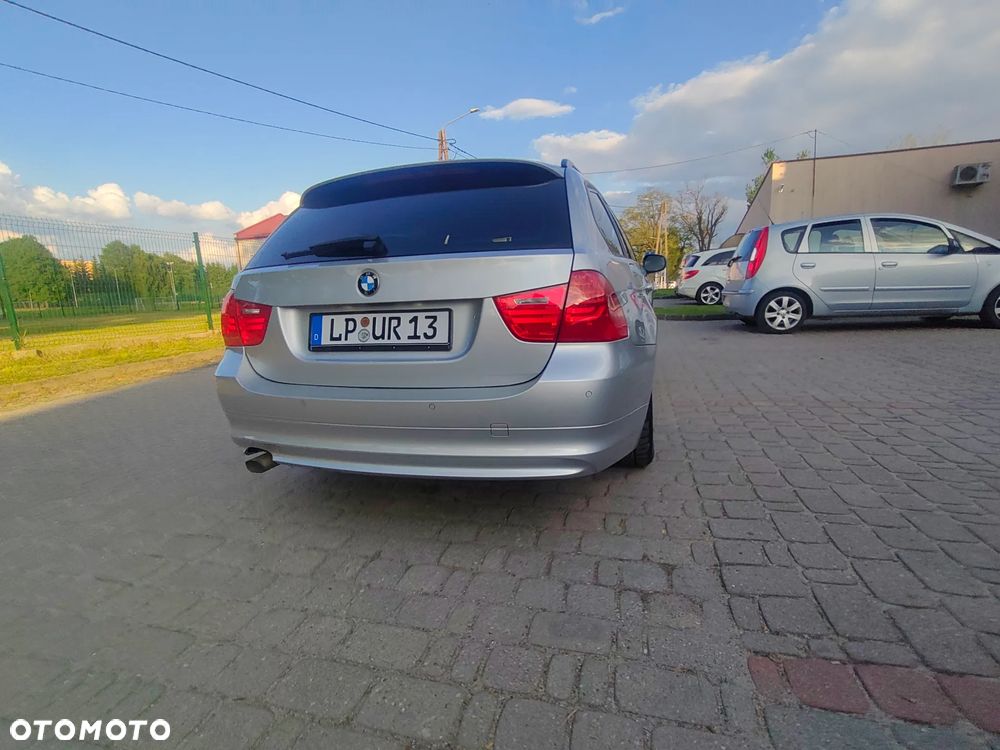 BMW Seria 3 - 27