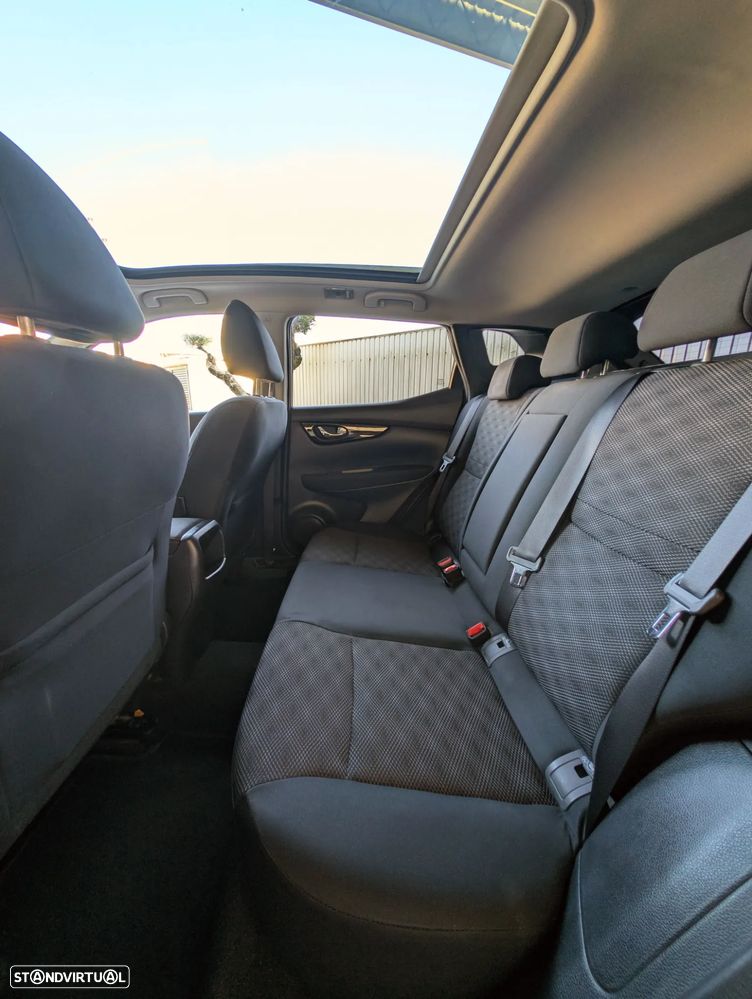 Nissan Qashqai 1.5 dCi N-Connecta - 7