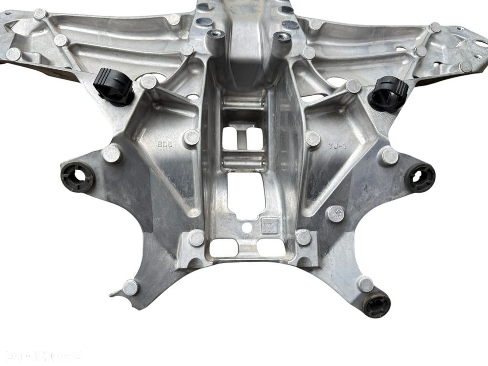 Stelaż przód   Yamaha Niken 900    17-21R - 4