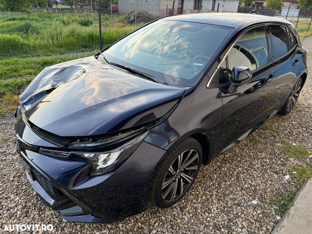 Toyota Corolla - 1