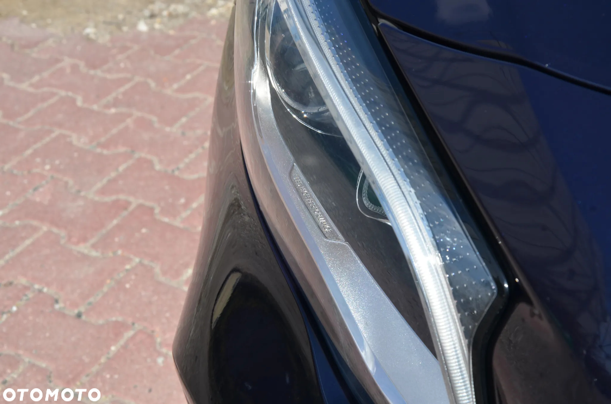 Mercedes-Benz GLA 200 7G-DCT - 17