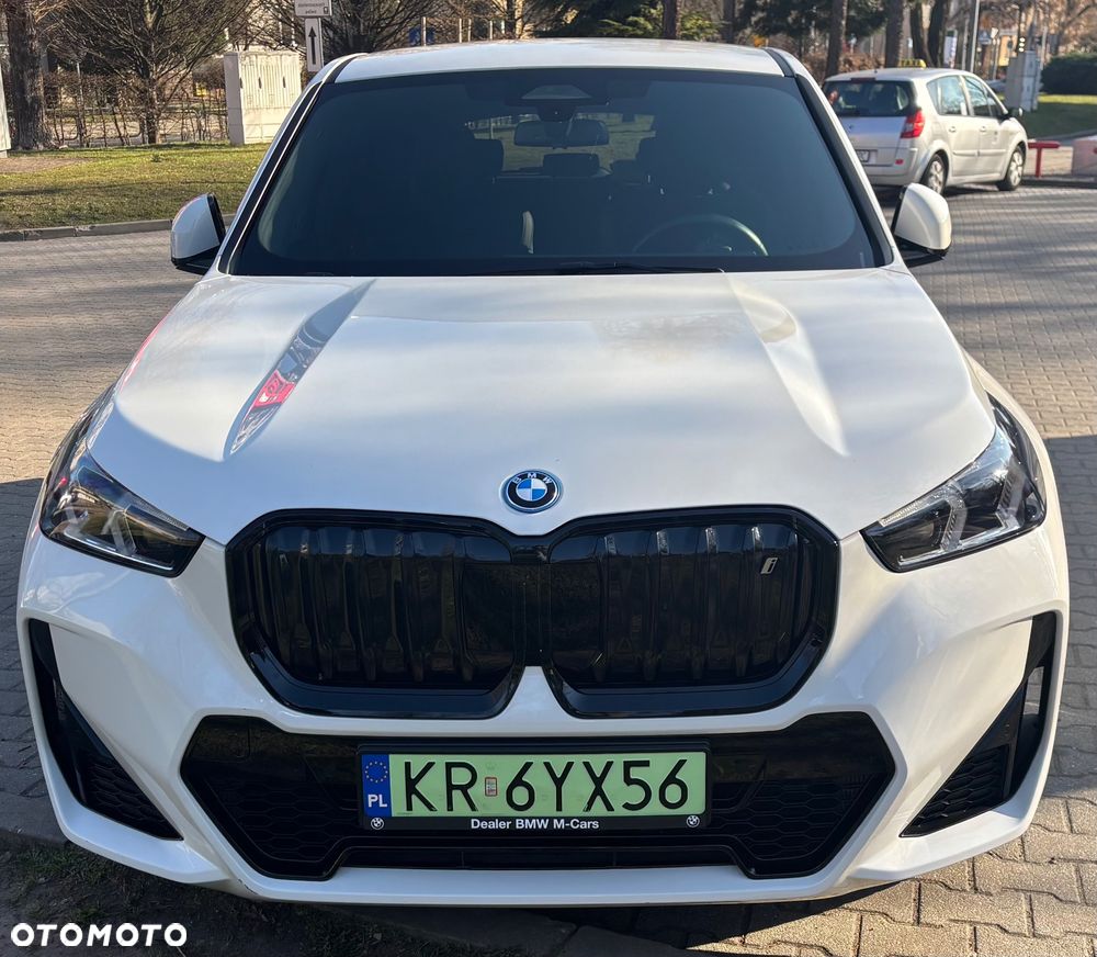 BMW iX1 xDrive30 66.5kWh M Sport - 13