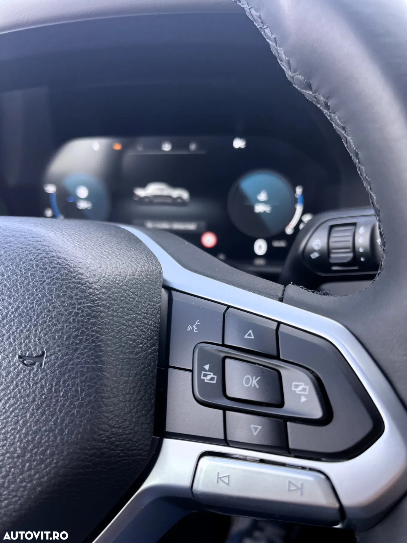 Volkswagen Amarok 2.0 TDI 205 CP 4M 10AT Style - 25