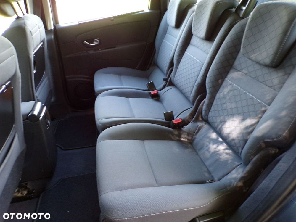Renault Grand Scenic - 26