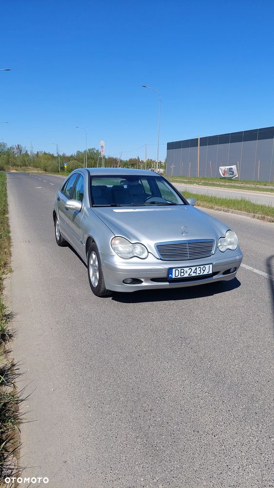 Mercedes-Benz Klasa C 180 Classic - 2
