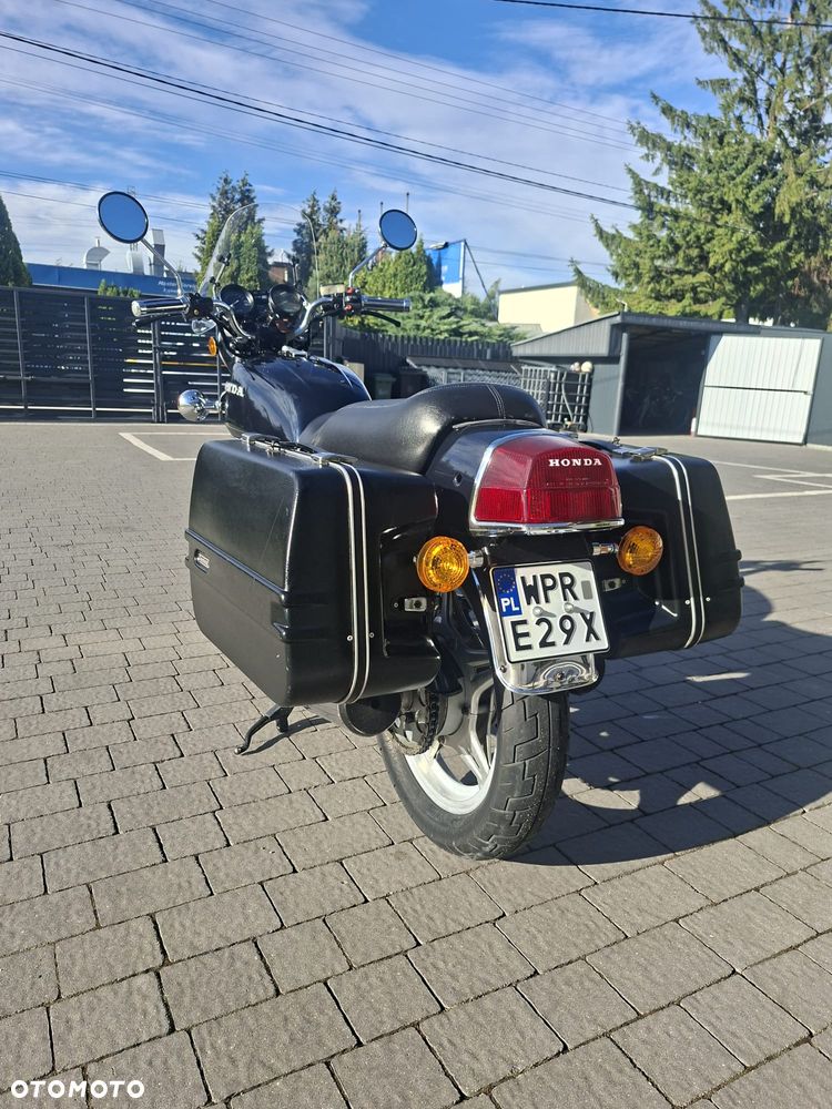 Honda CB - 4