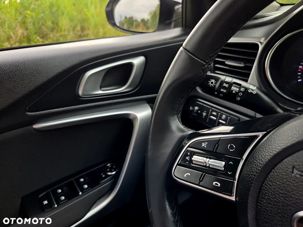 Kia Ceed 1.0 T-GDI M - 36